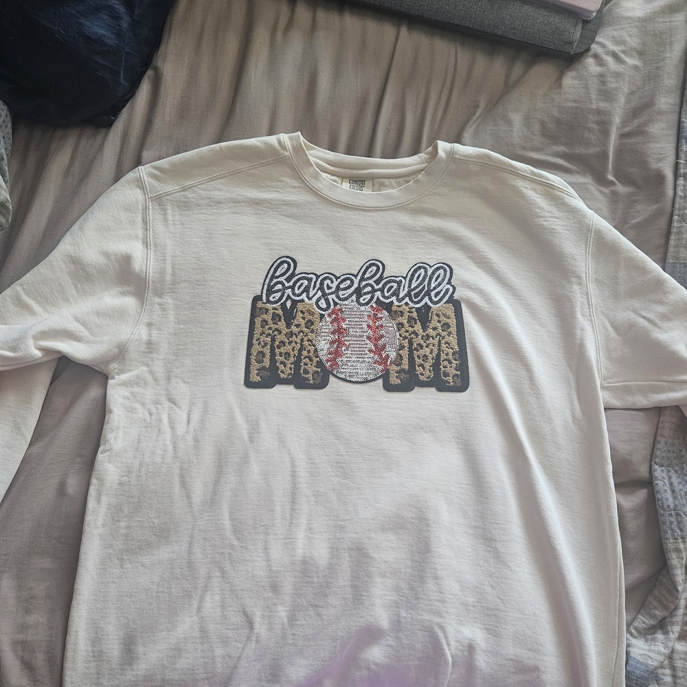 Comfort Colors Cream Baseball Mom Sweatshirt